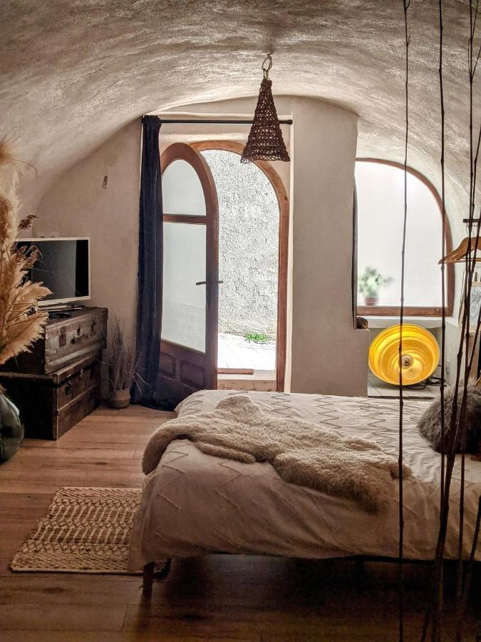 Charmante Suite Independante Avec Cave A Vin Cournonsec Экстерьер фото